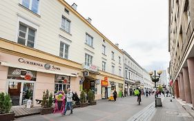 Chmielna City Centre Apartment By Bookinghost